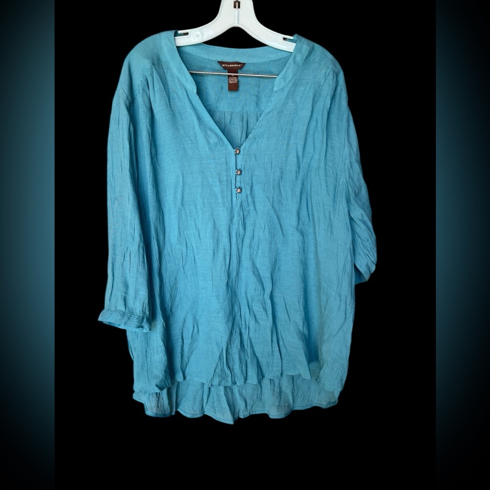 Bit & Bridle Blue Casual 3 Button Top Size 3X